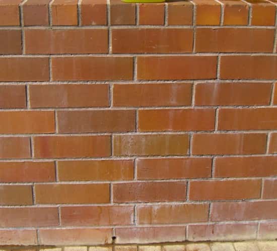 Clean brick wall